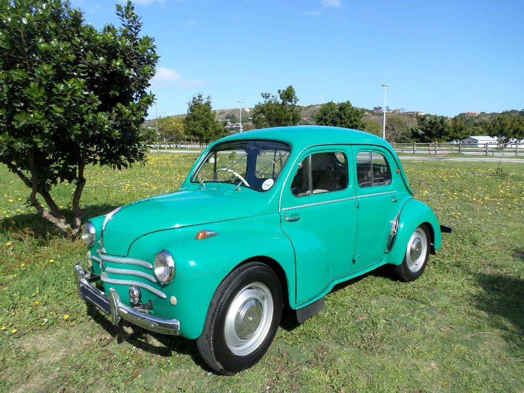 Рено 4 купить бу. Renault 4cv. Hino Renault 4cv. Renault 1958. Renault 4cv in Lemans 1949-1951.